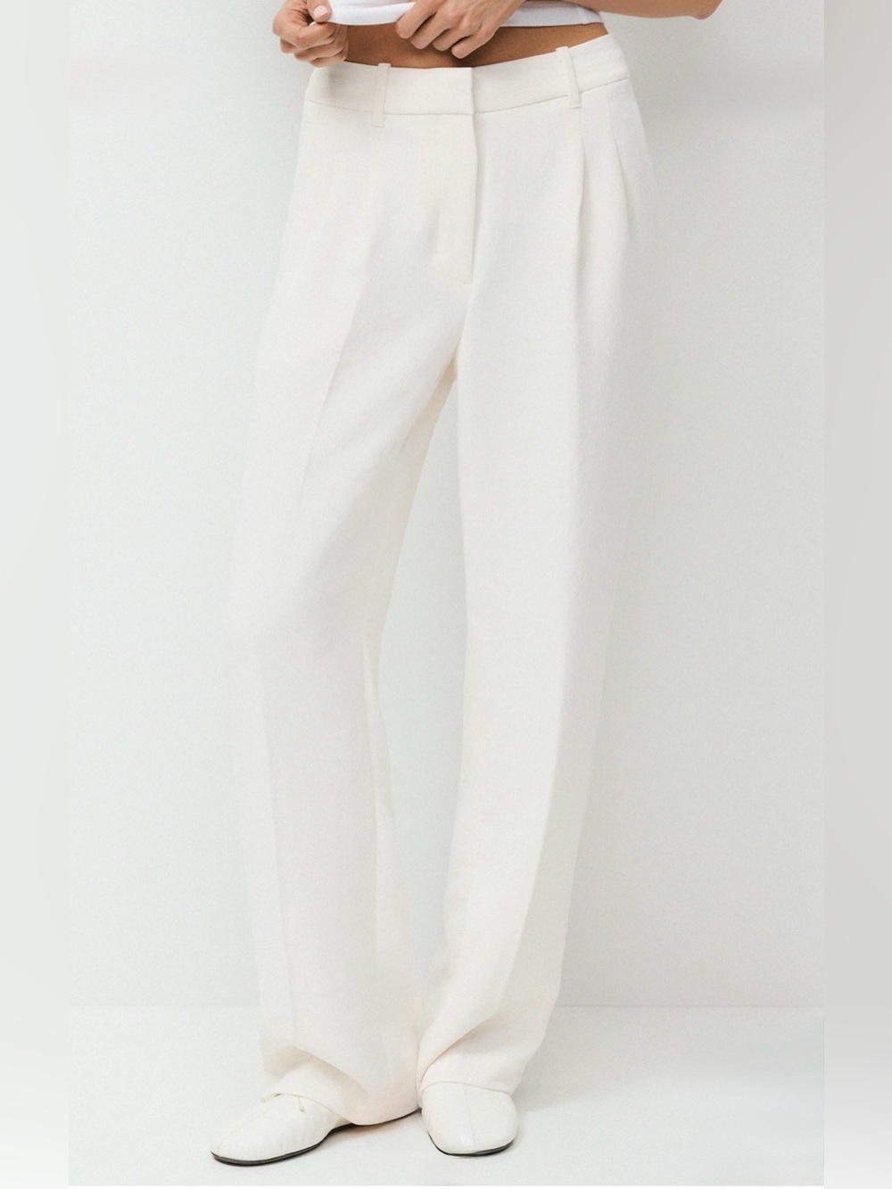 NWT Aritzia Effortless Pants size 6